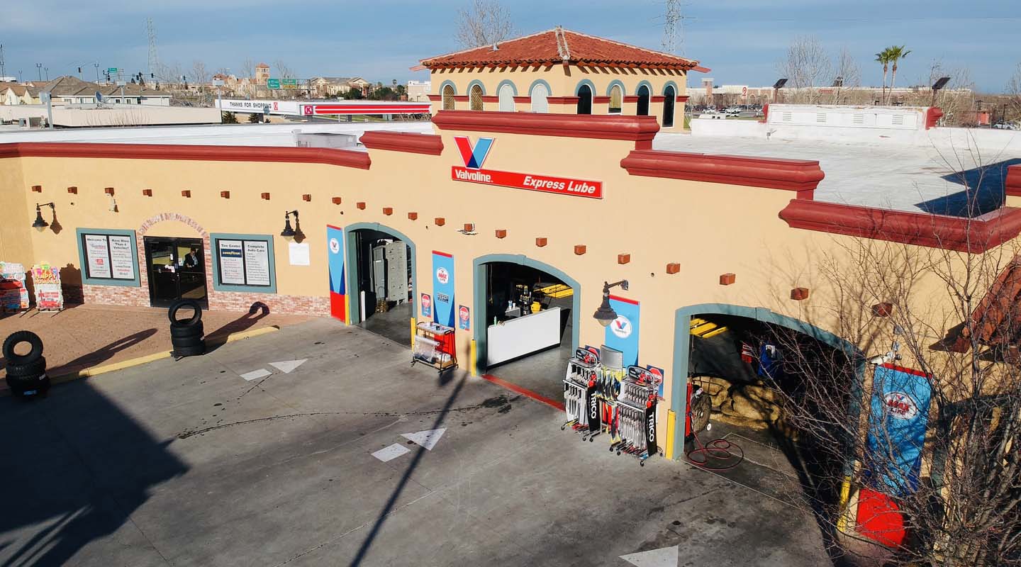 Sparkles Car Wash & Lube in Woodland, CA (3)