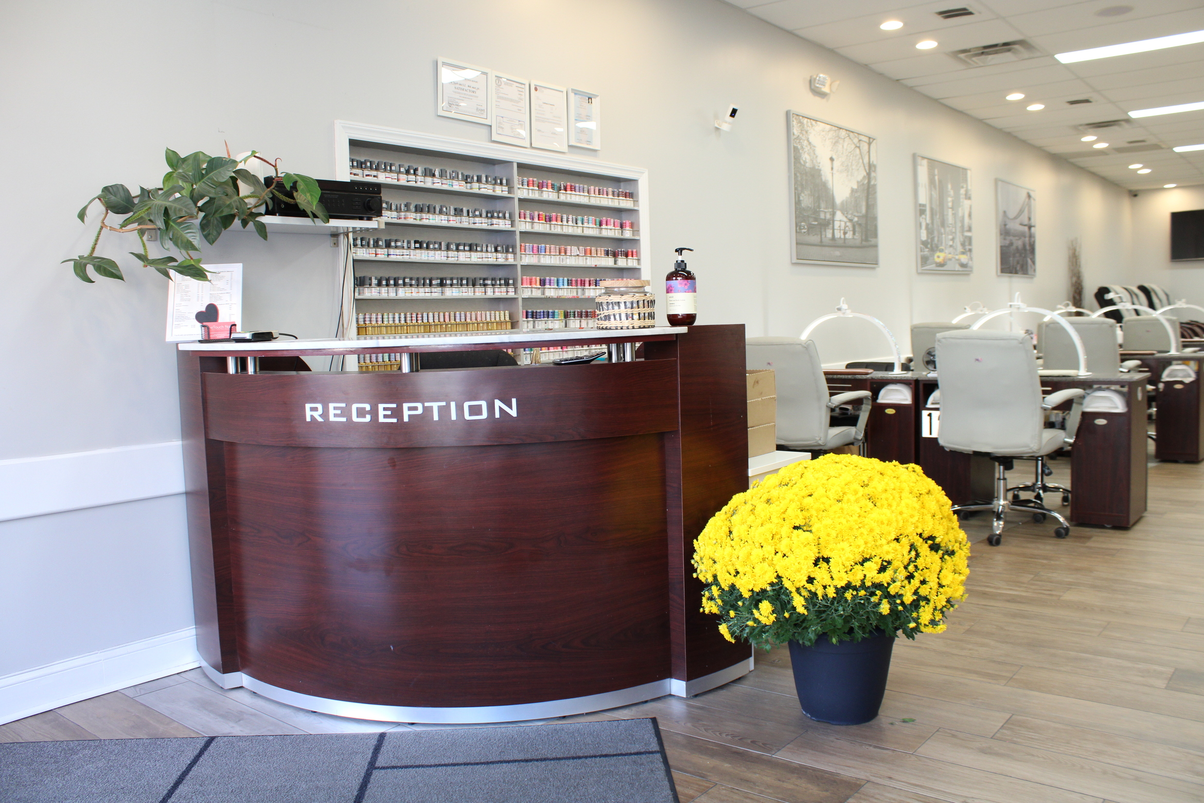 Finetouch Nails in Hackensack, NJ (2)