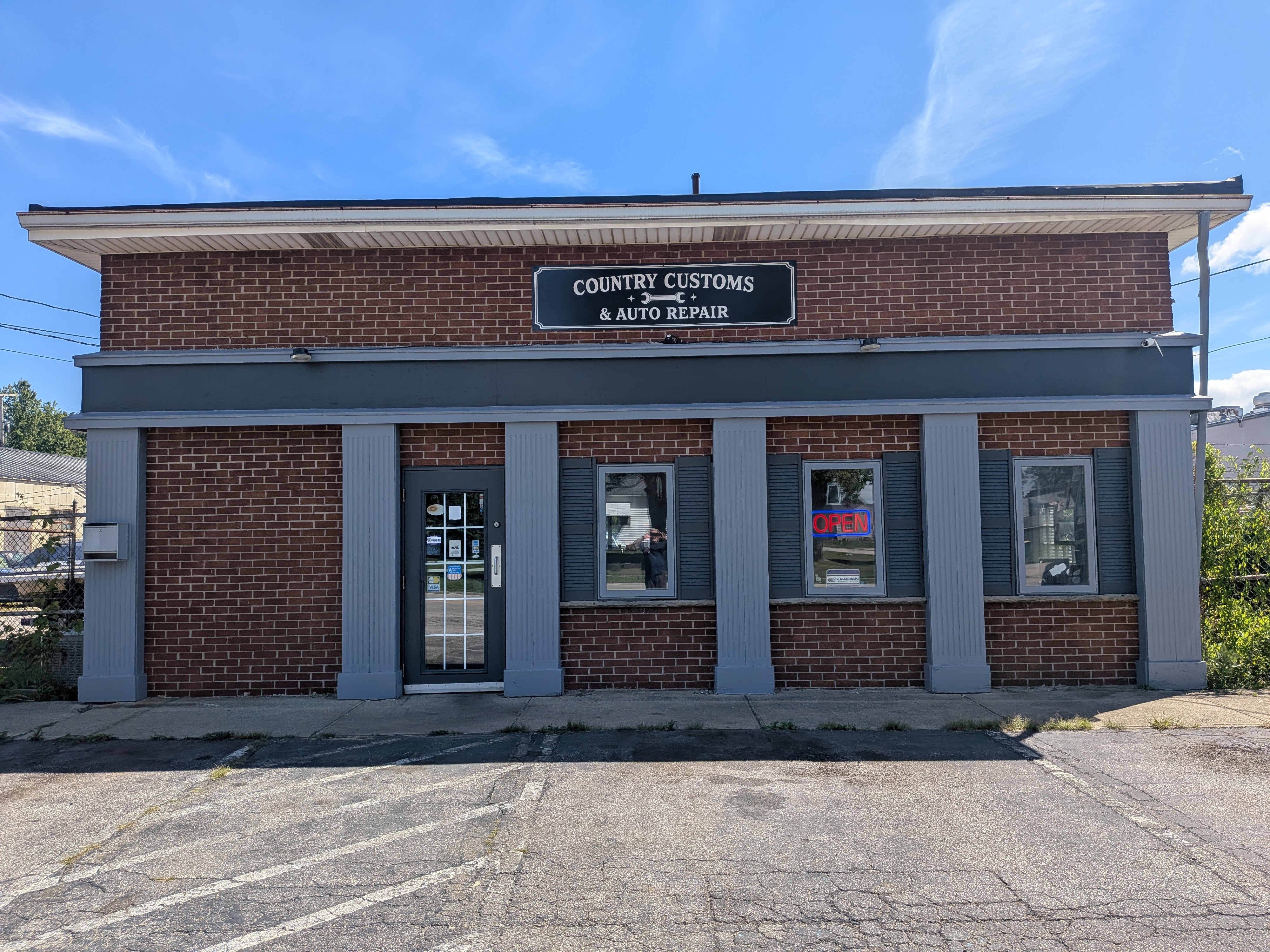 Country Customs & Auto Repair in Ashtabula, OH