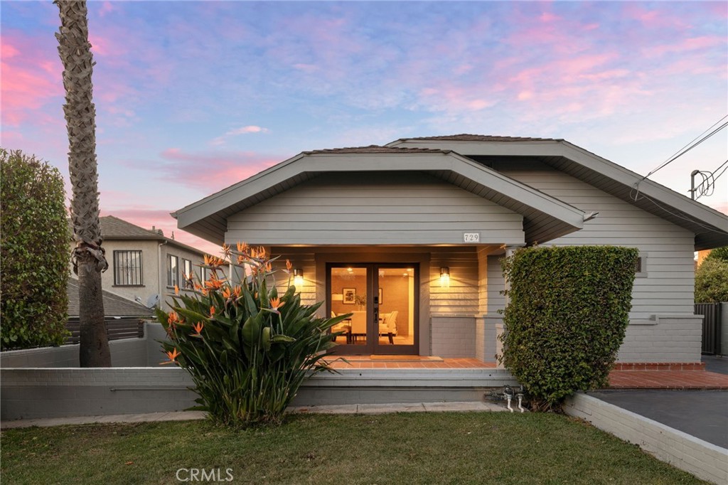 Nicole Niquette Real Estate Group in Hermosa Beach, CA (2)