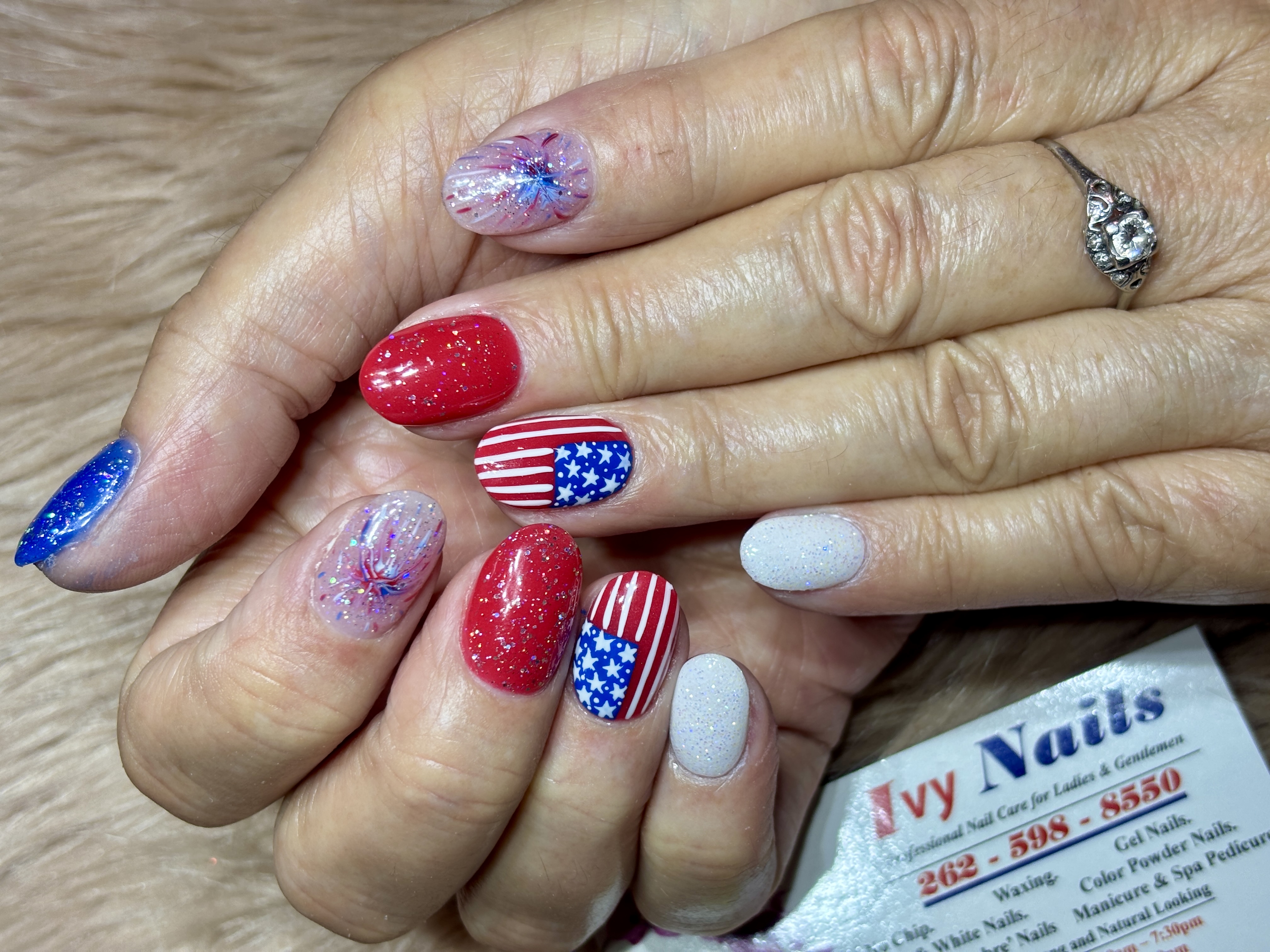 Ivy Nails in Racine, WI