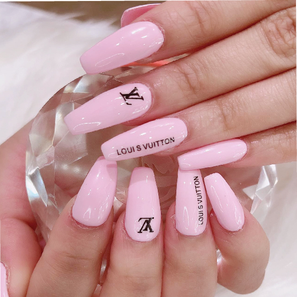 Paris Nails & Spa in Summerville, SC