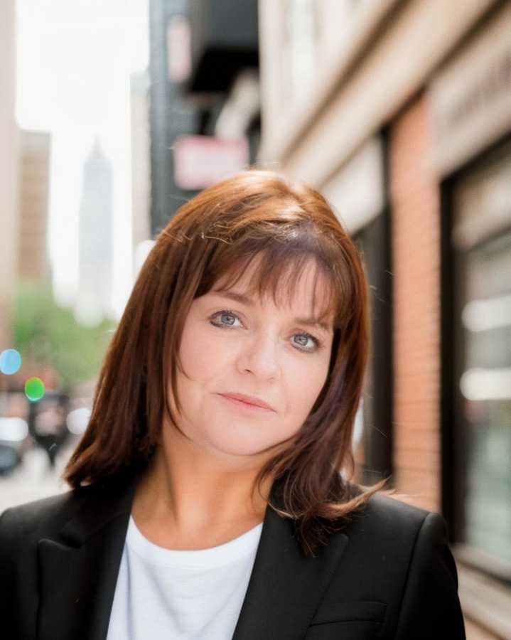 Tara Downing, Associate Broker, Realtor, Laffey Real Estate in Port Washington, NY
