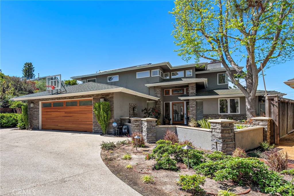 Ballesteros Real Estate Group | Coldwell Banker in Laguna Beach, CA (3)