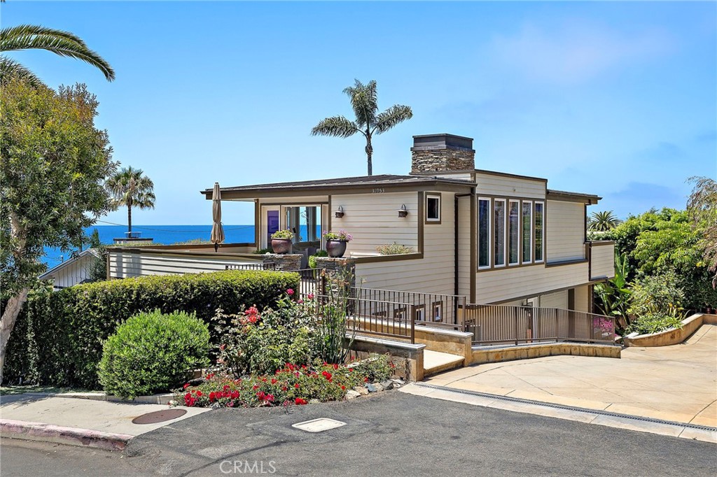 Ballesteros Real Estate Group | Coldwell Banker in Laguna Beach, CA (6)