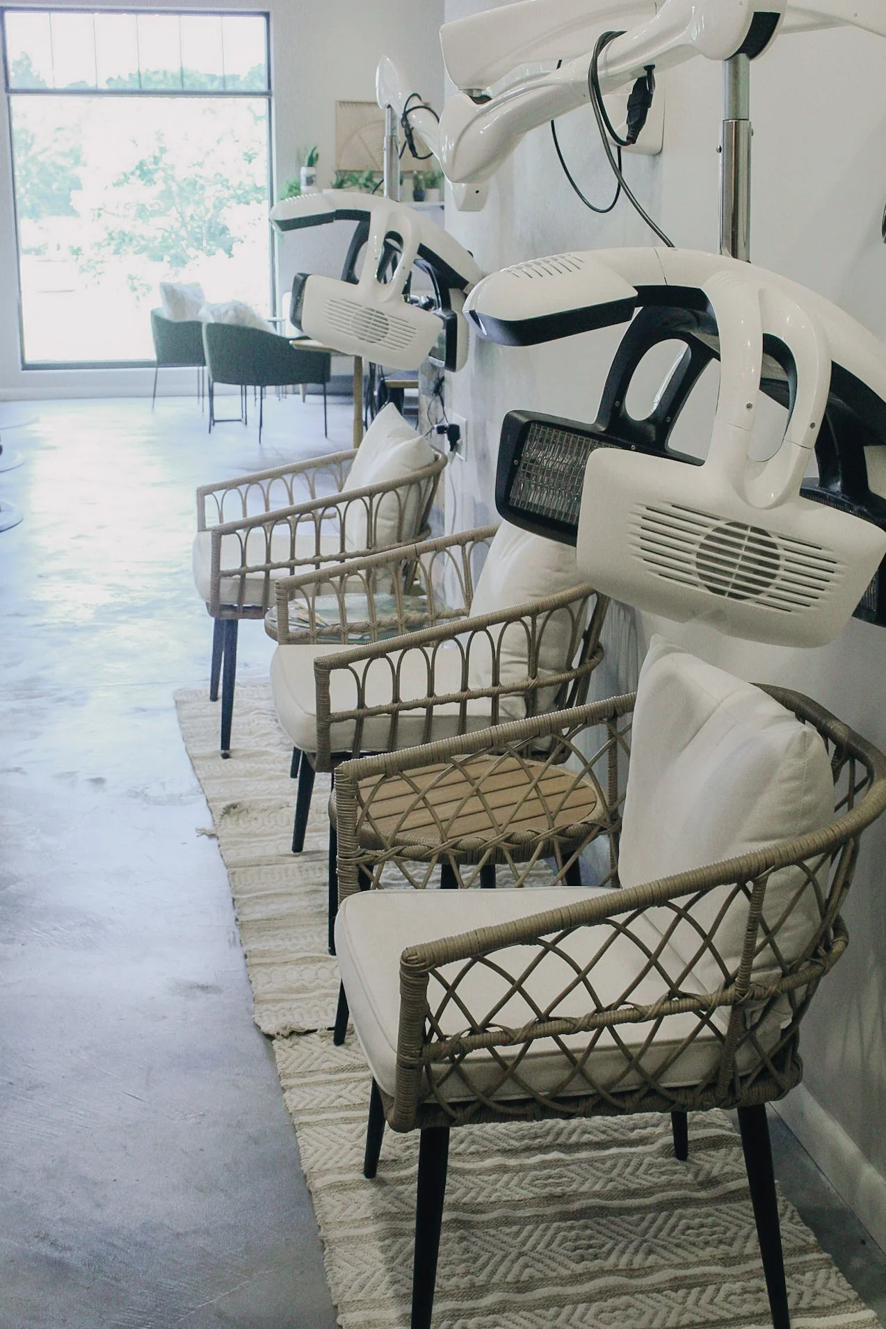 Strands Salon in Louisville, KY (4)