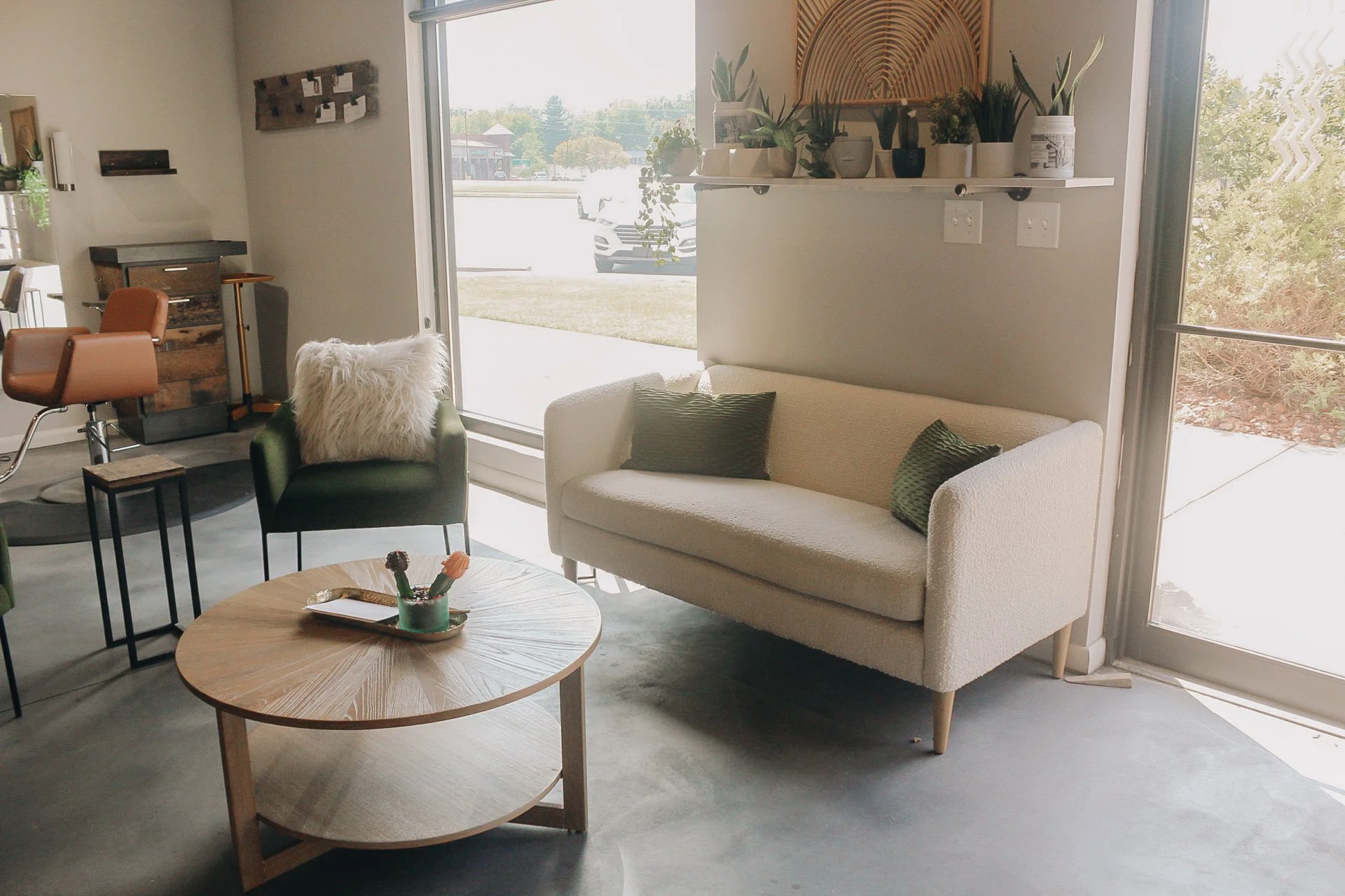 Strands Salon in Louisville, KY (6)