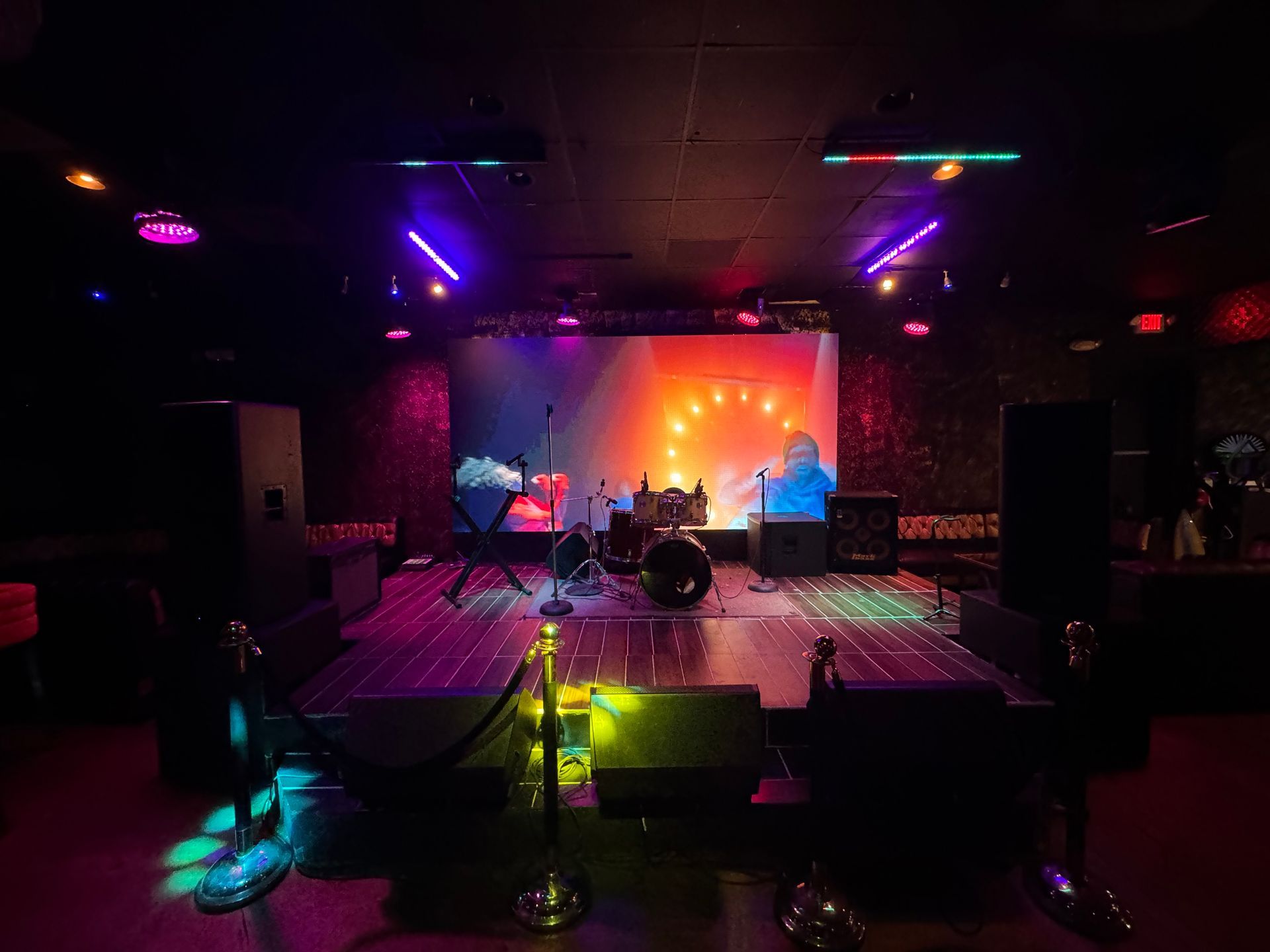 MHL Lounge in Falls Church, VA (4)