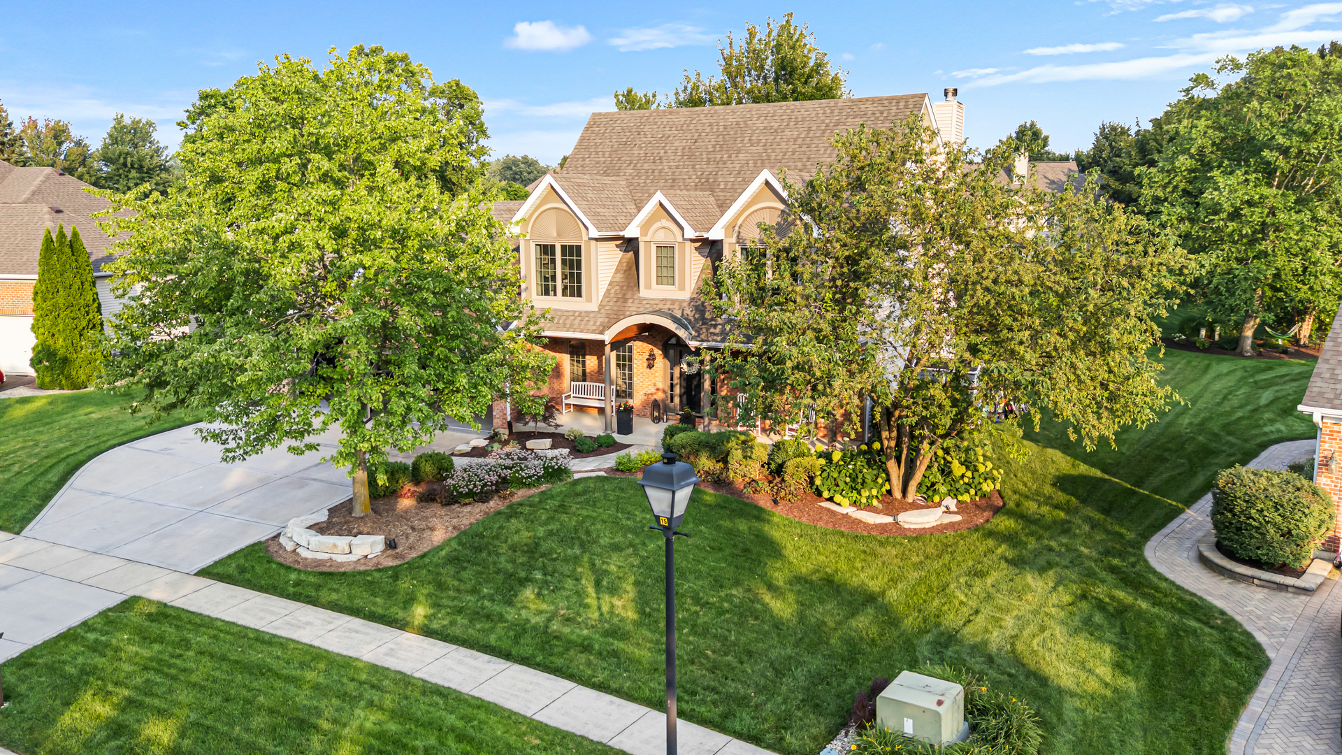 Nick & Nikki, Realtors - Malatesta Team in Wheaton, IL