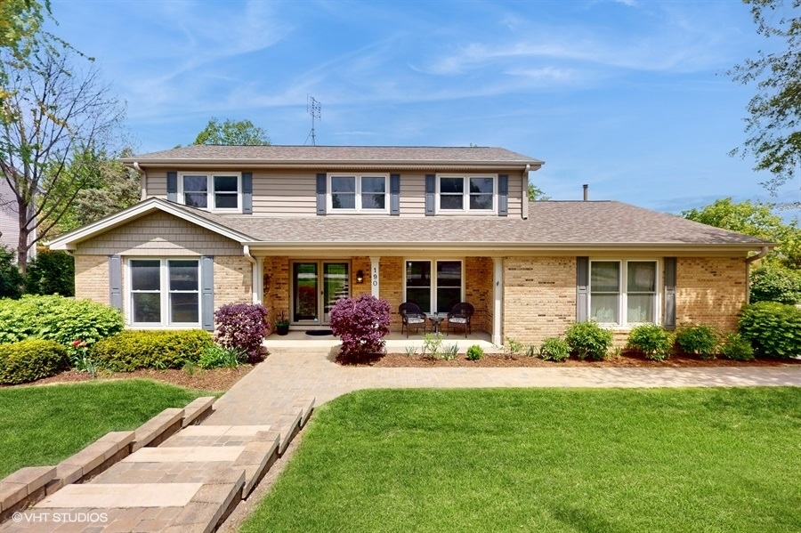 Nick & Nikki, Realtors - Malatesta Team in Wheaton, IL (4)