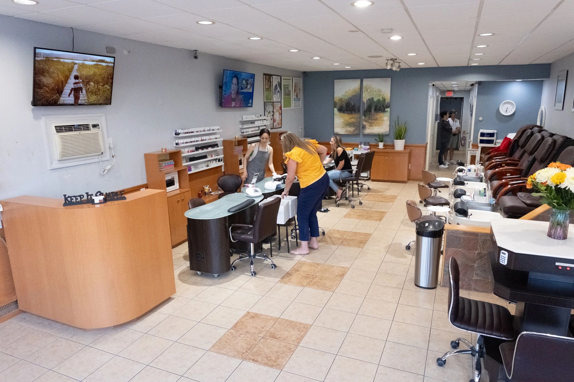 Tips n More – Nail Salon & Spa in Hackensack, NJ