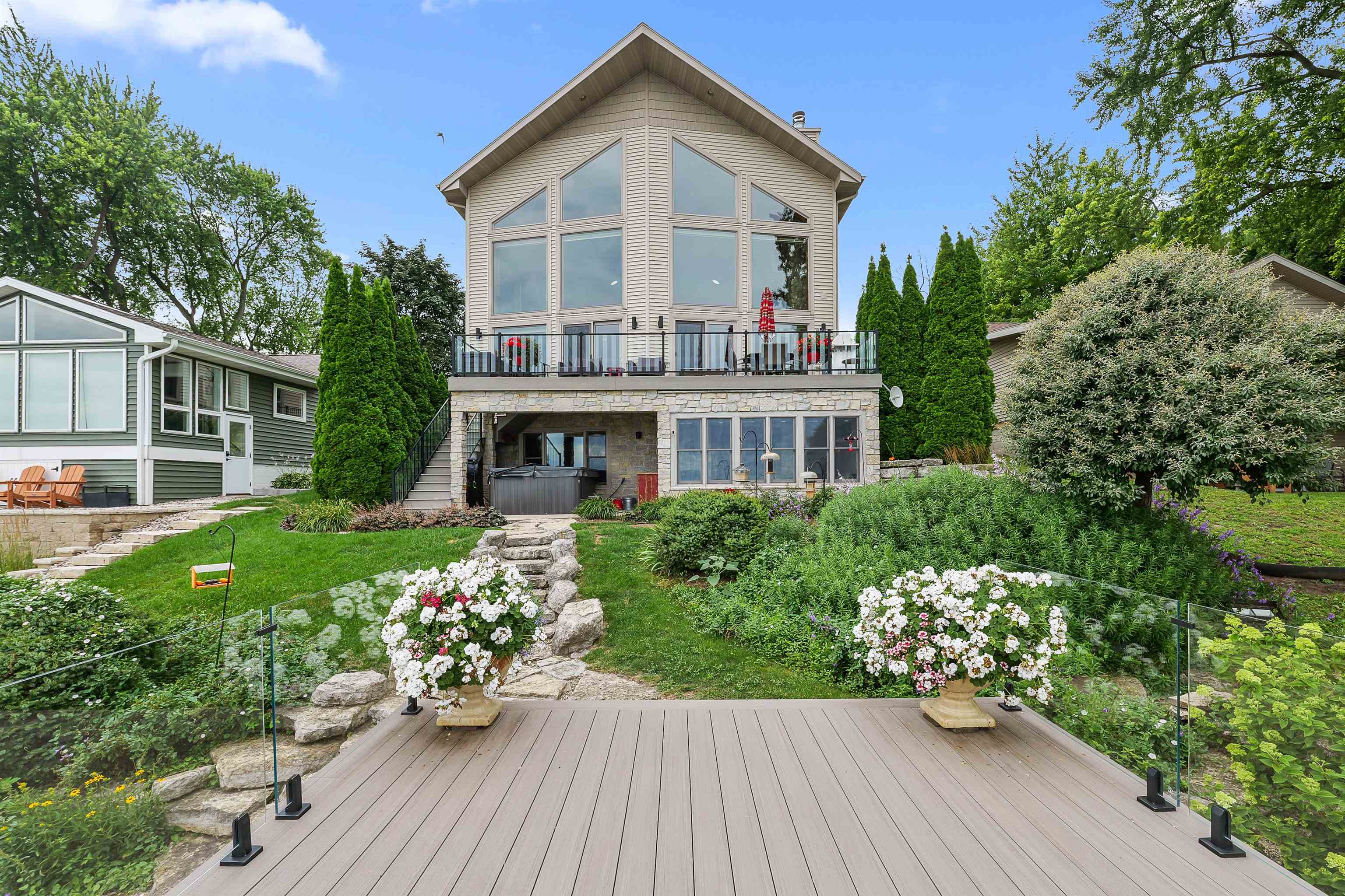 Nehls Realty in Fox Lake, WI