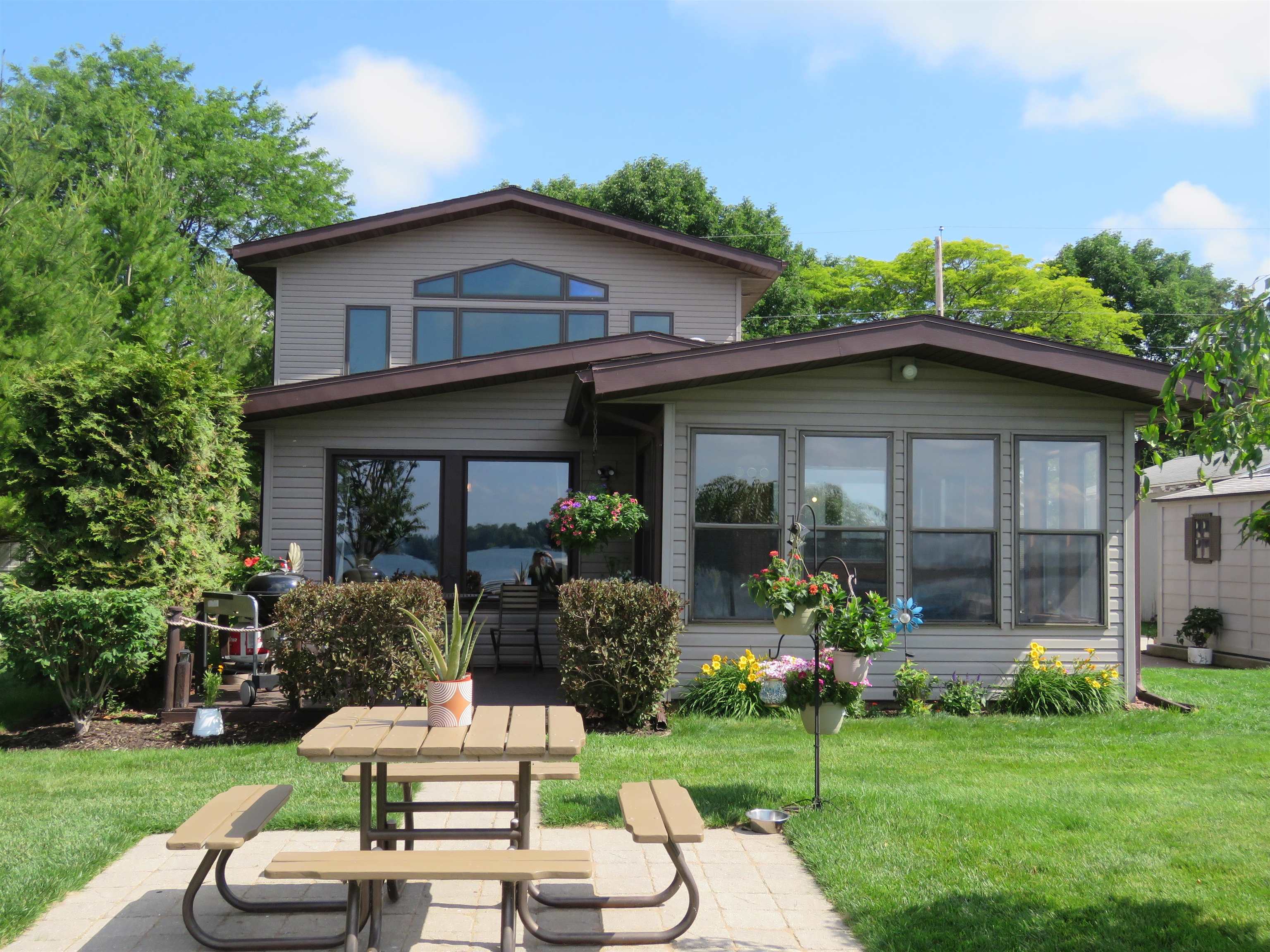 Nehls Realty in Fox Lake, WI (5)