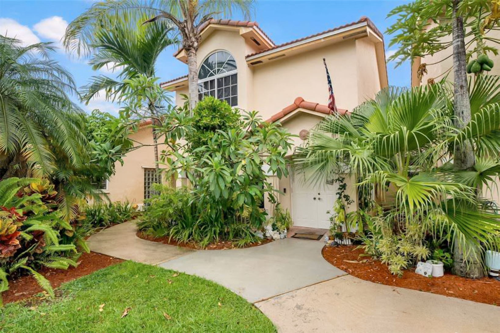 Moises A Saca - Miami Real Estate Specialist in Cutler Bay, FL