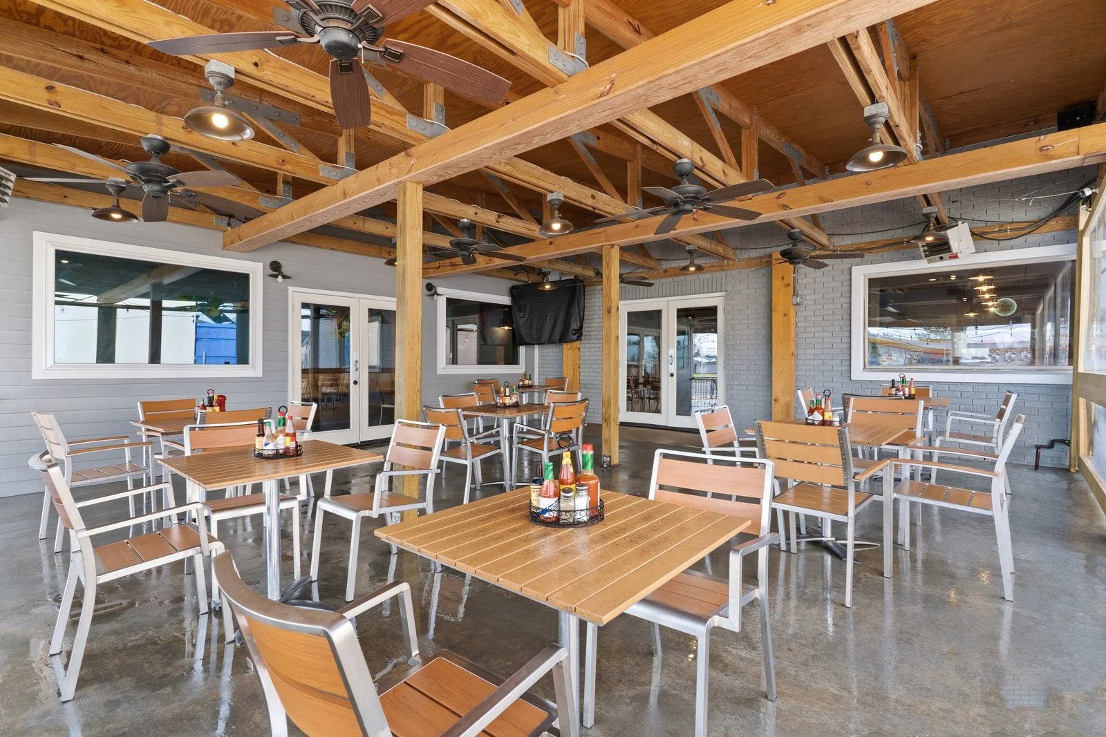 Harbor Seafood & Oyster Bar in Kenner, LA (2)