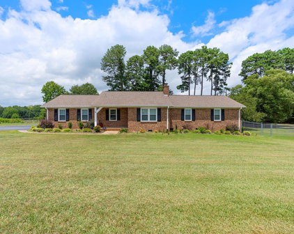 Amanda Talbert, Realtor in Reidville, SC (6)