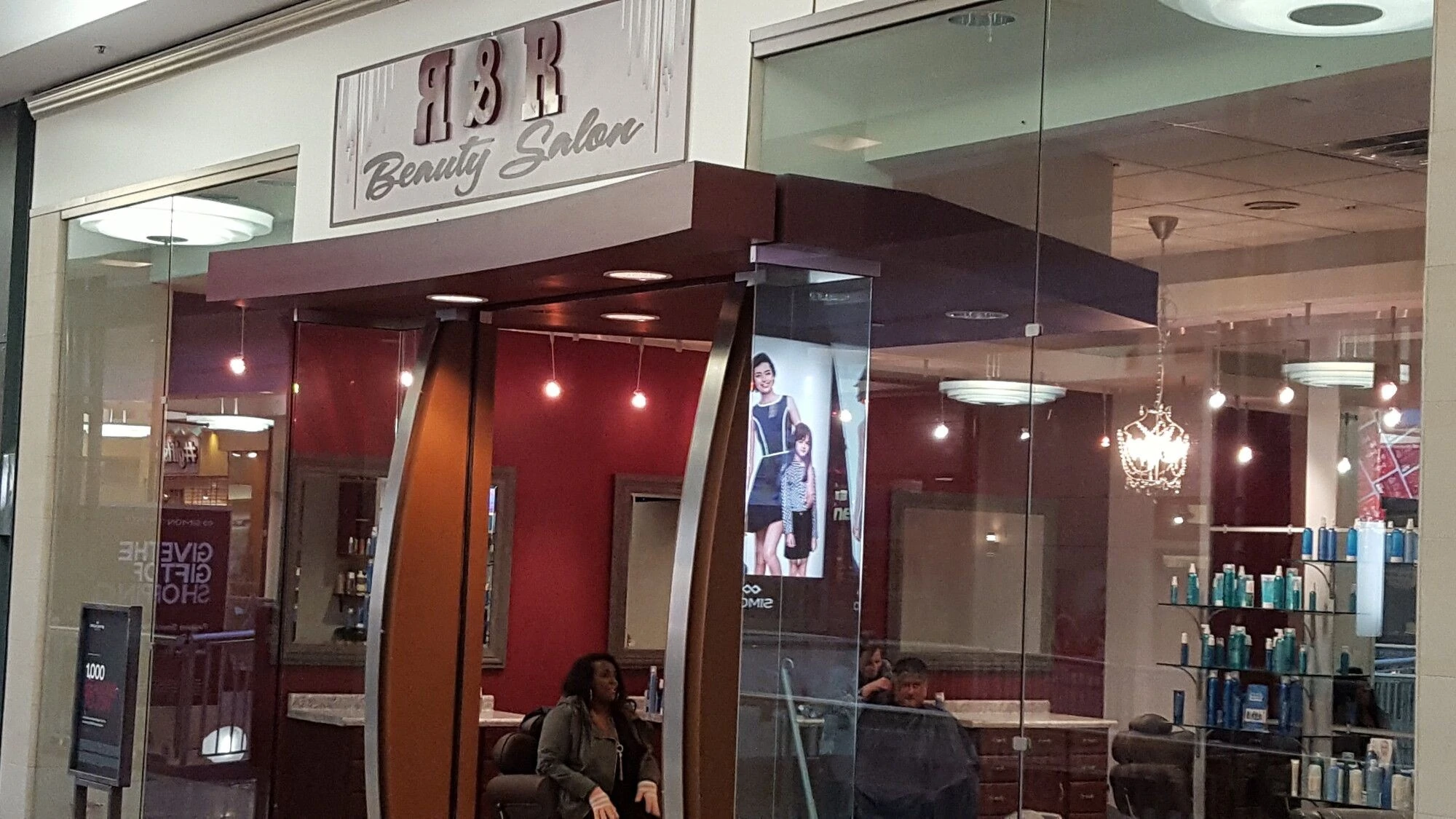R&R Barber and Beauty Salon in Bloomington, IN