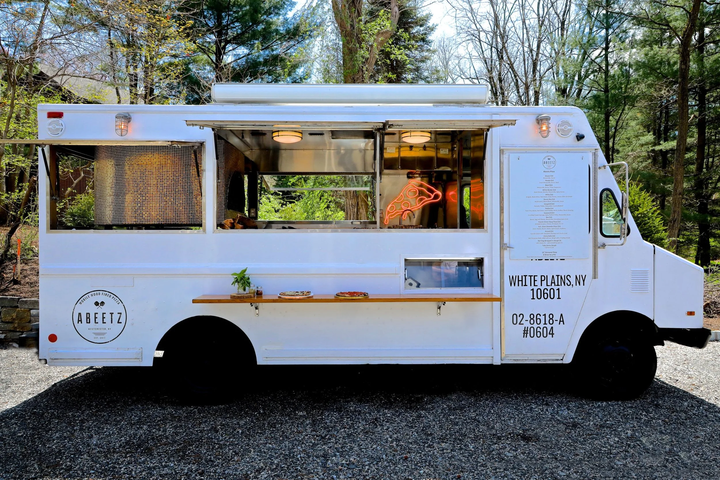 Abeetz Pizza Food Truck in Tarrytown, NY