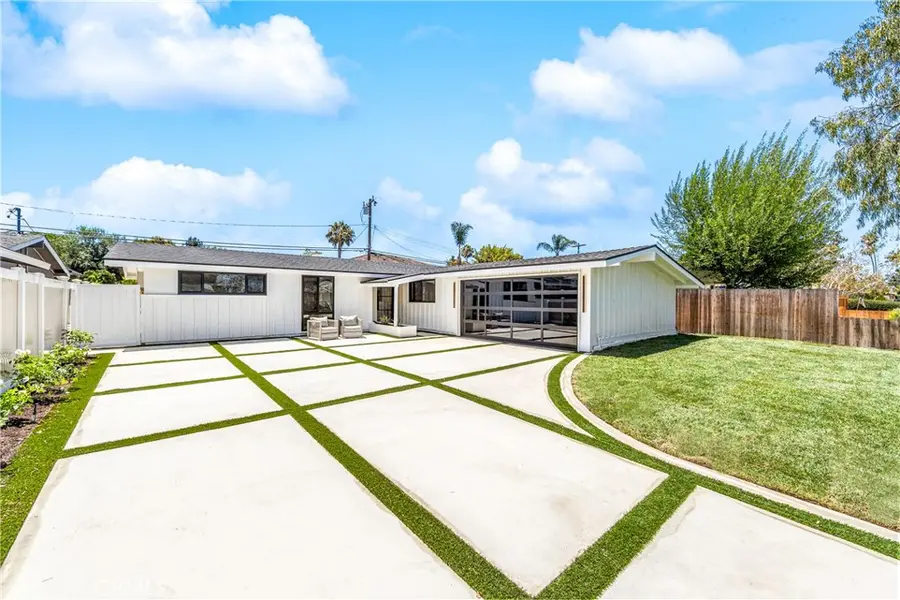 Bernice Devries - Kastell Real Estate Group - Costa Mesa Realtor in Newport Beach, CA