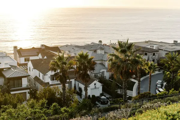Bernice Devries - Kastell Real Estate Group - Costa Mesa Realtor in Newport Beach, CA (3)