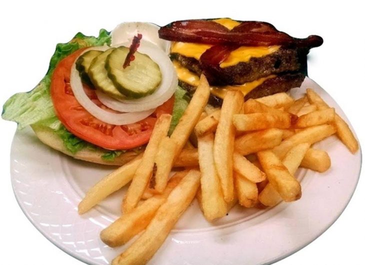 Corral Bar & Riverside Grill in Durand, WI (6)
