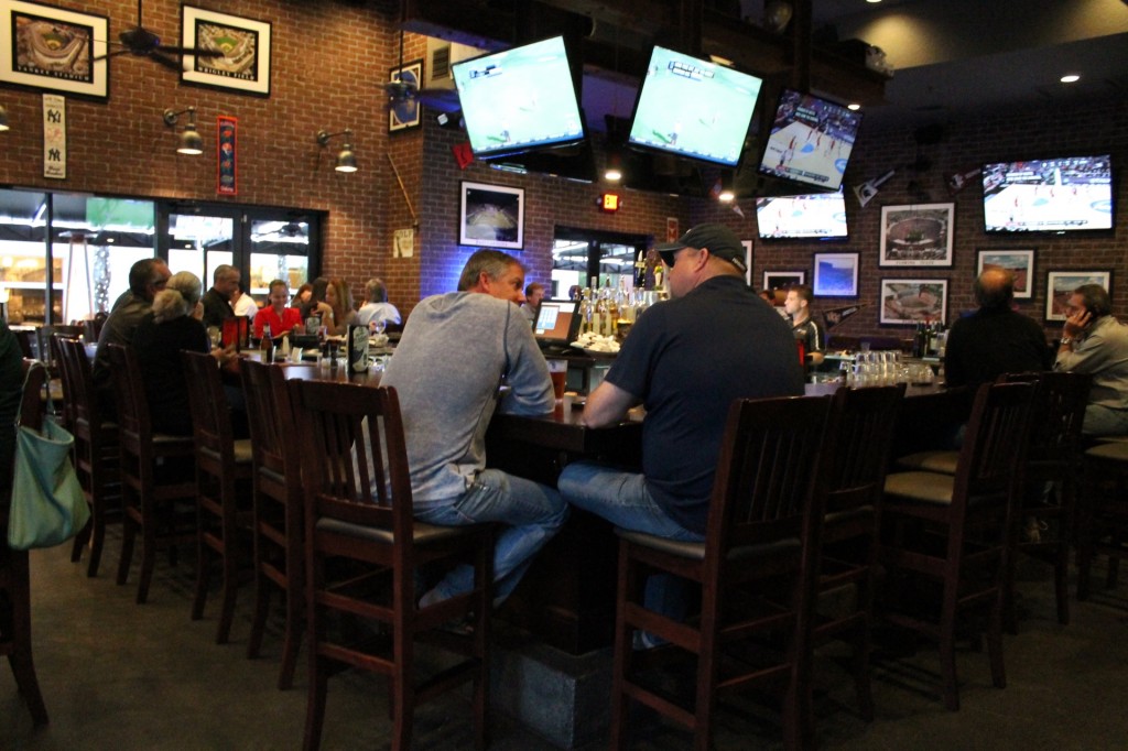 4th Street Bar & Grill in Lake Mary, FL (5)