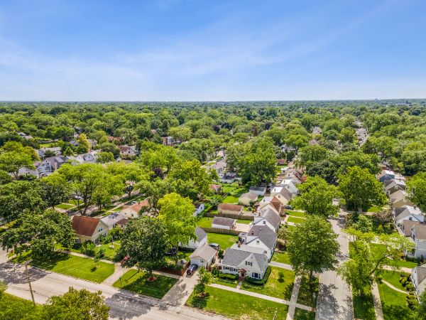 Chris Velev BHHS Starck Real Estate in Mt Prospect, IL