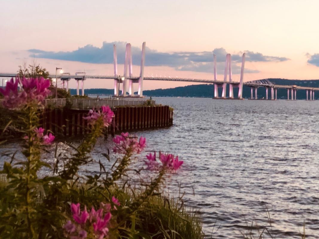 Hudson Farmer & The Fish Restaurant in Sleepy Hollow, NY