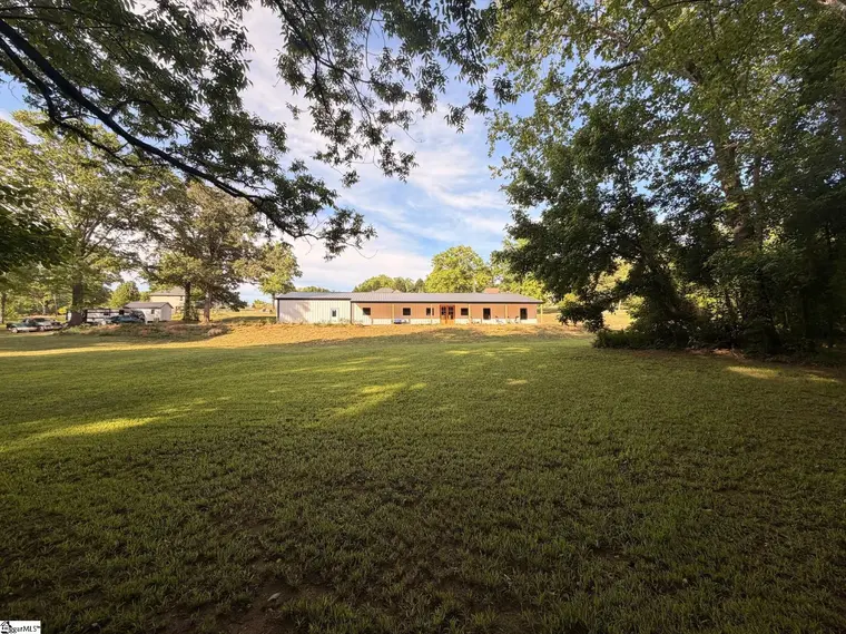 Minelle Sarfo Adu Greenville, SC Realtor in Greer, SC
