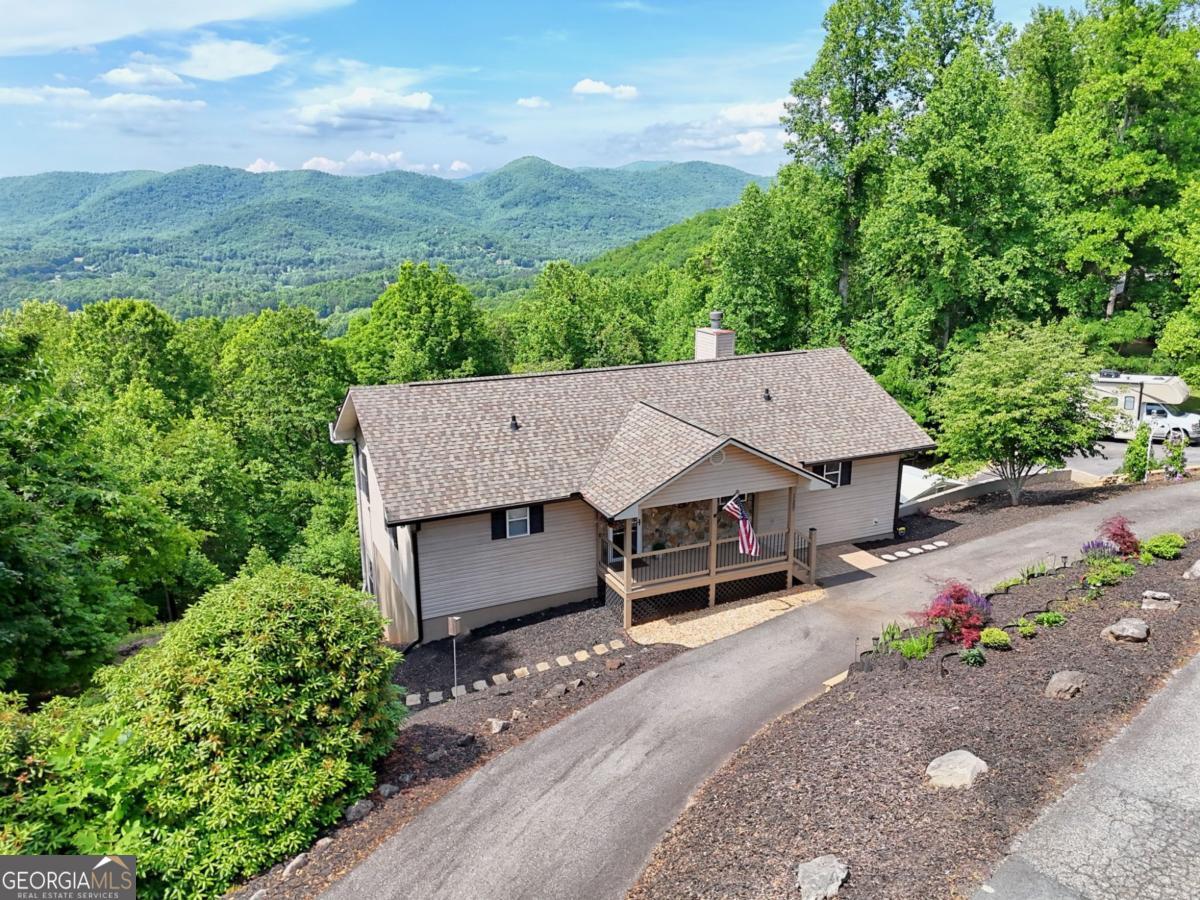 Lucretia Collins Team @ RE/MAX Town & Country in Blairsville, GA (6)