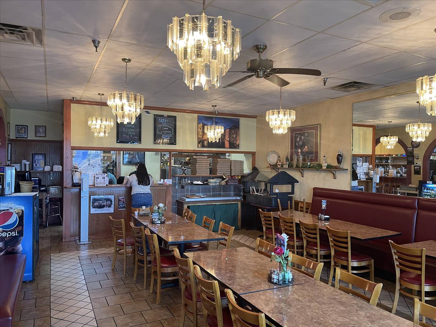 Pino's Pizza & Italian Restaurant in Appomattox, VA (3)