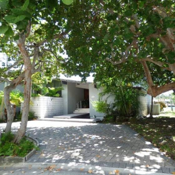 Beth Daly Broker Associate Realtor RE/MAX Experience by the Sea in Wilton Manors, FL (5)