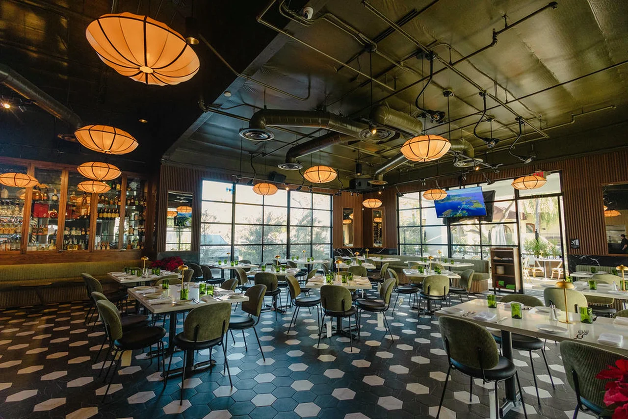 Dapper Dine & Lounge in Riverside, CA