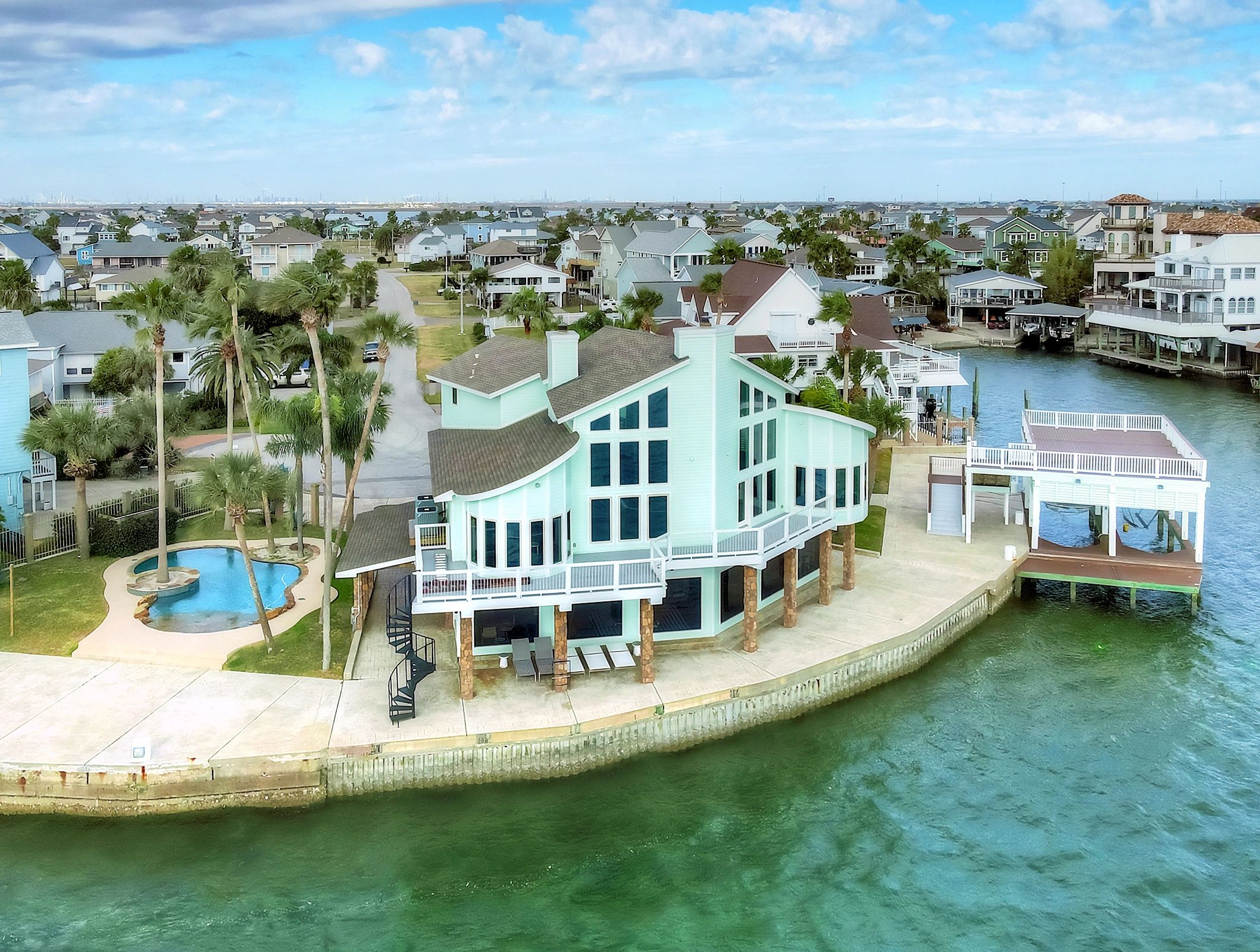 WAVE Real Estate Services, LLC in Tiki Island, TX