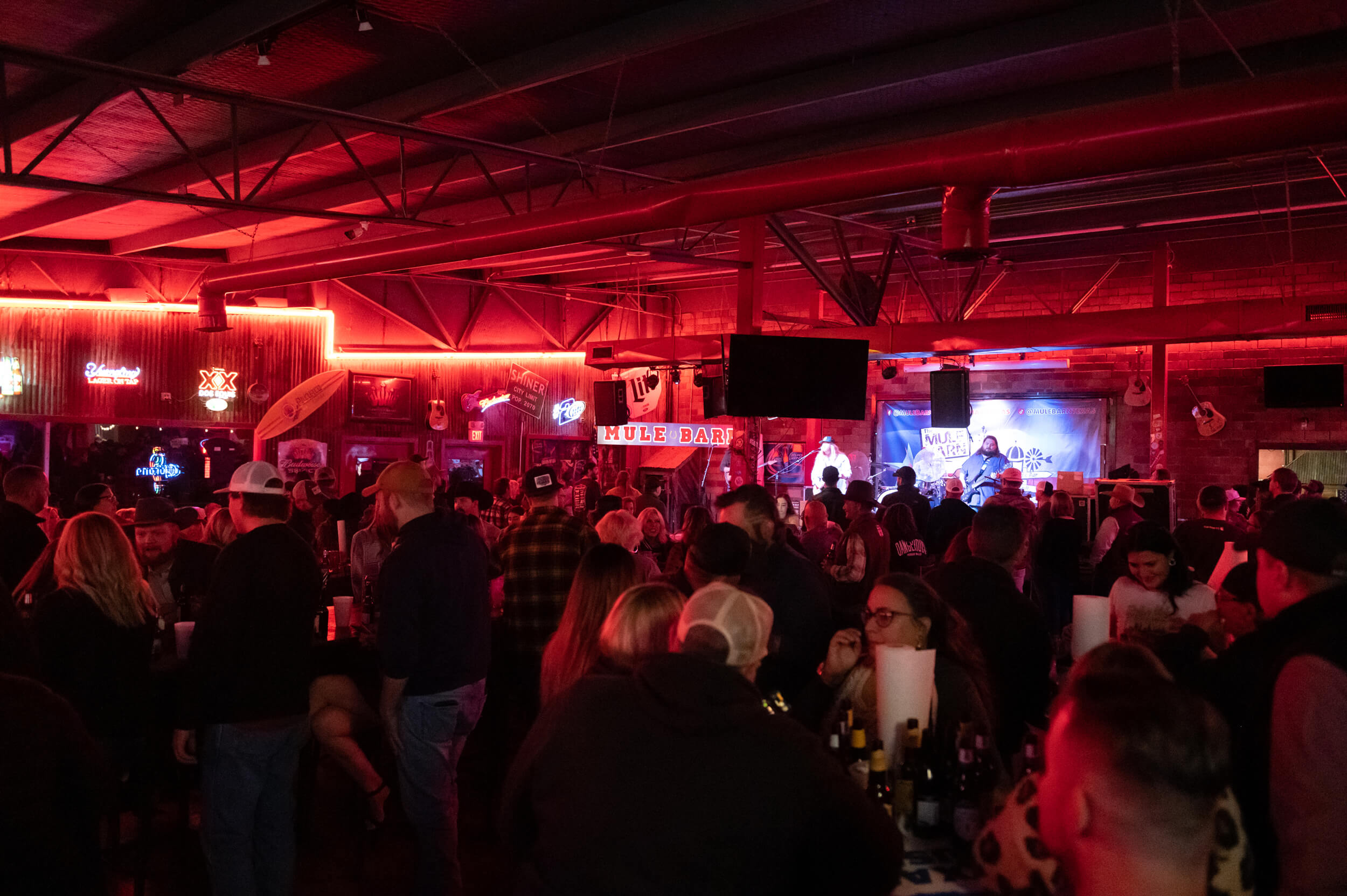 Mule Barn Sports Bar & Grill in Justin, TX (3)