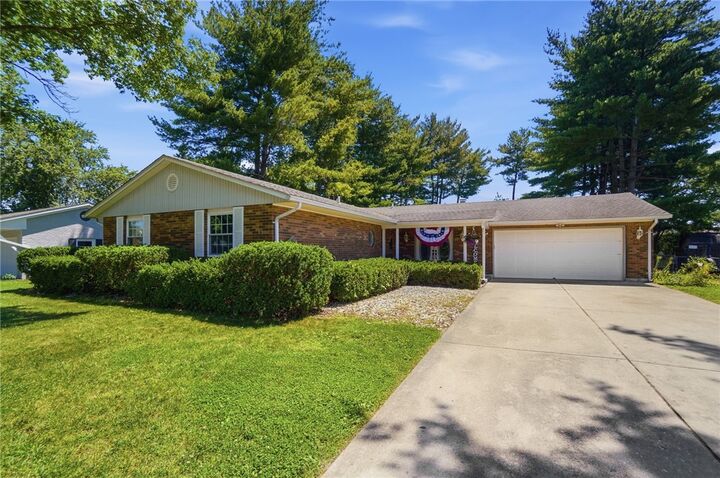 Missy Lawwill, Coldwell Banker Heritage in Middletown, OH (2)