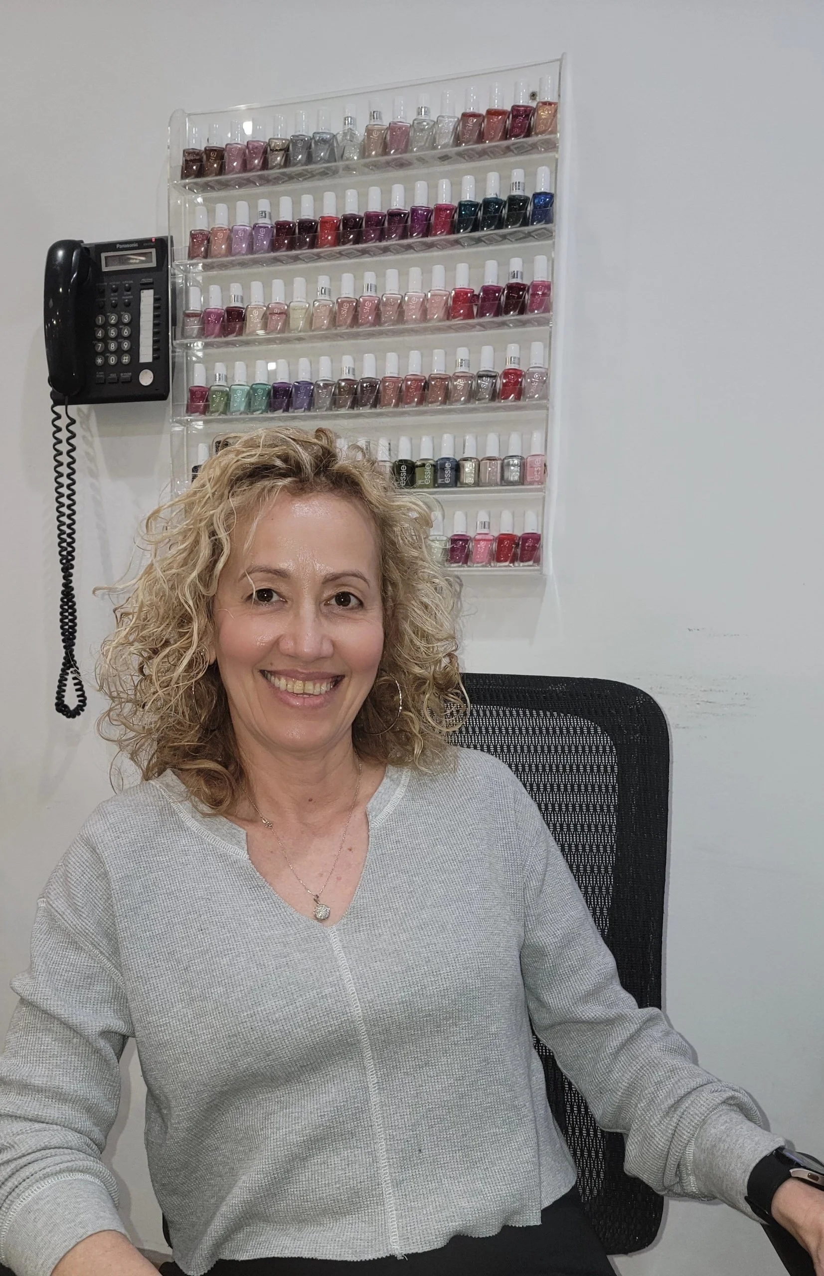 Hair Concept 2000 Woodland Hills in Woodland Hills, CA (4)