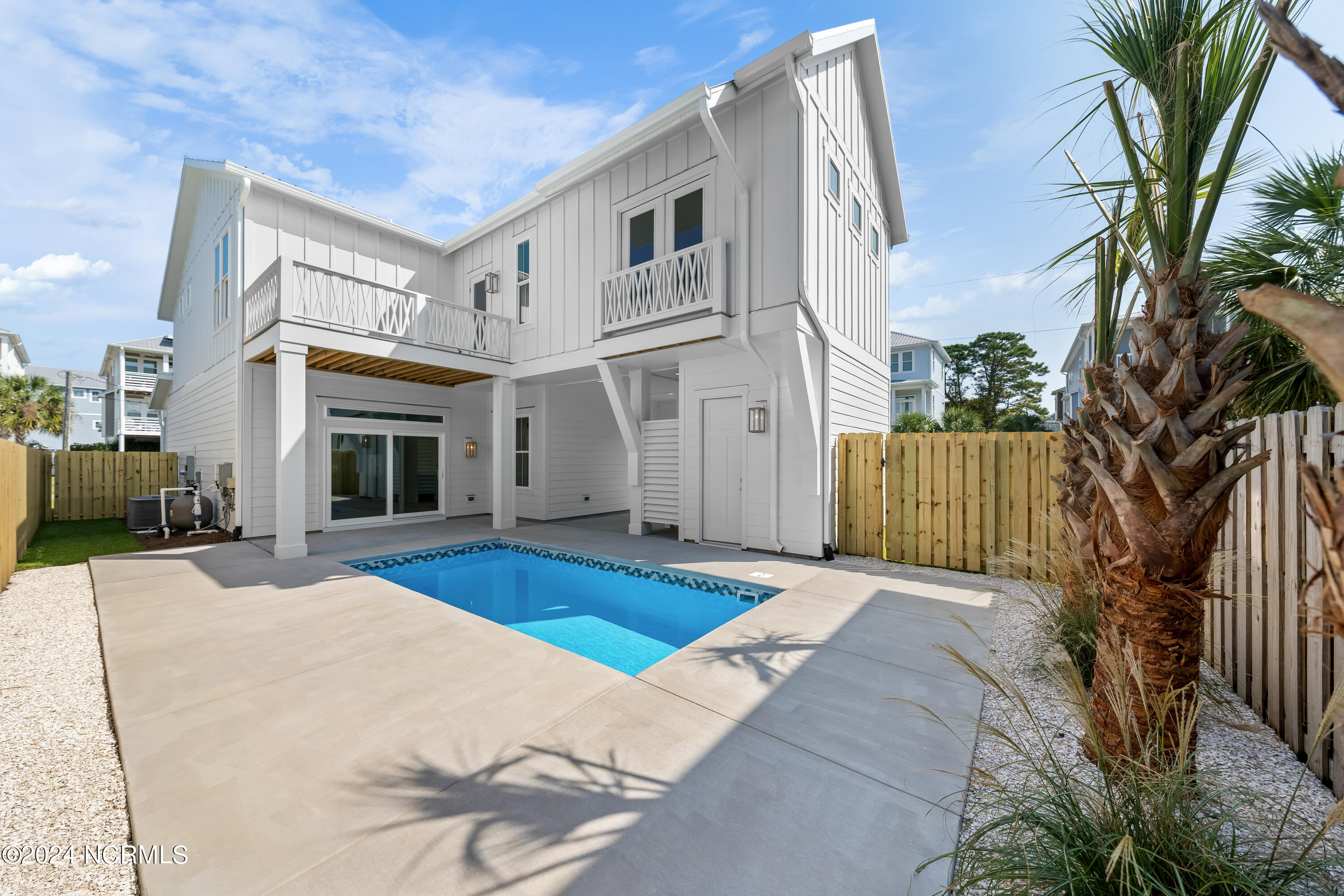 Urti Coastal Real Estate in Carolina Beach, NC (3)