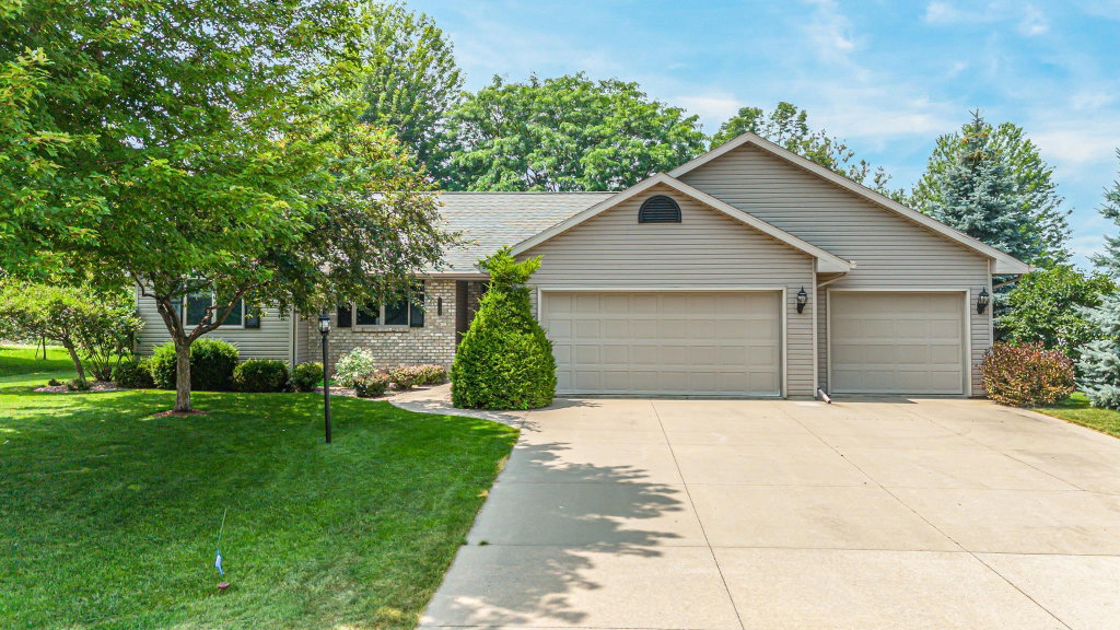 Oshkosh Realtor, Expert Real Estate Partners, LLC, Sean Mlodzik in Oshkosh, WI (6)