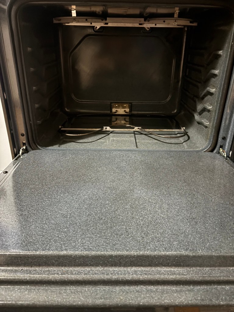 M&R Off the Hook Cleaning LLC in Onalaska, WI