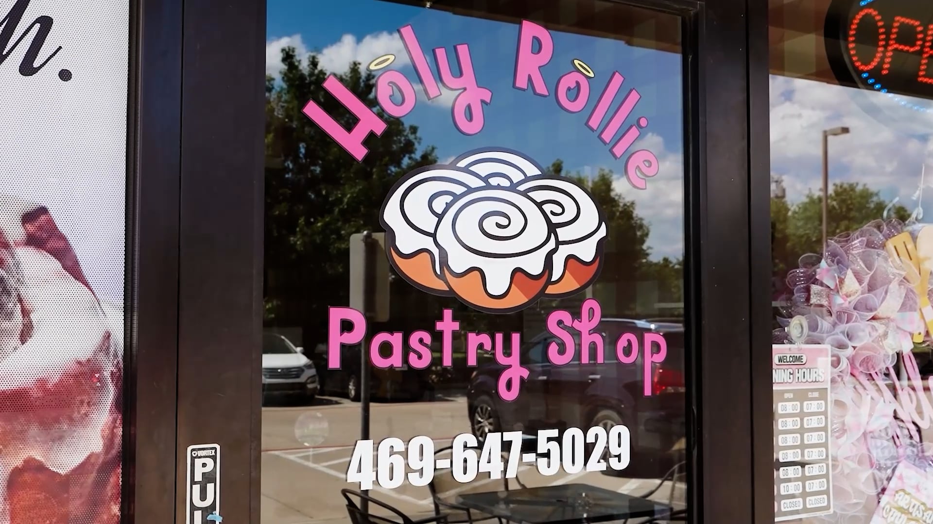 Holy Rollie Pastry Shop in Irving, TX