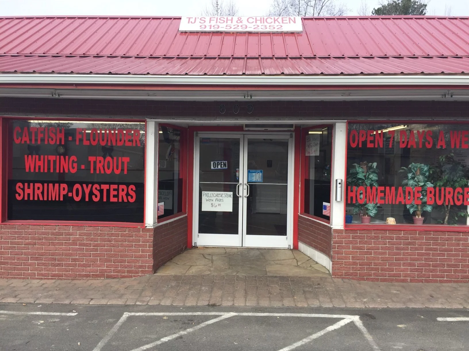 TJ's Fish & Chicken in Creedmoor, NC