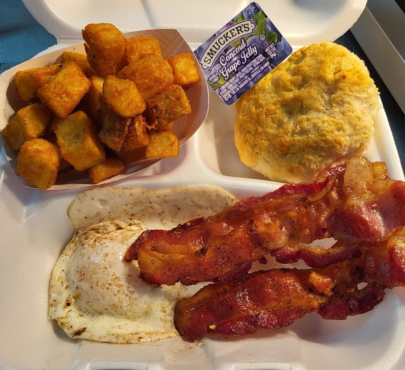 Oak Bridge Store & Grill in Kinston, NC (6)