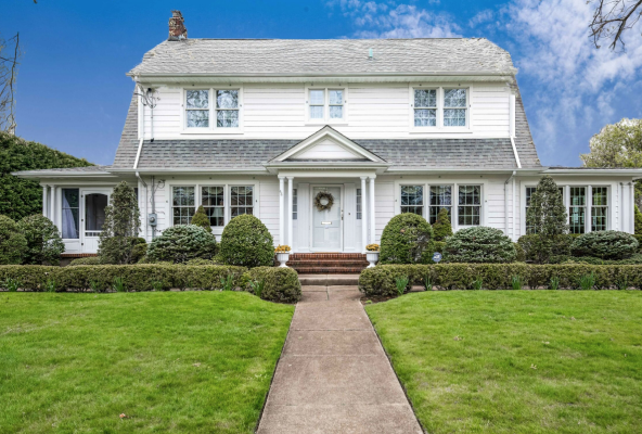Michael Furino Real Estate Professional in Glen Head, NY (3)