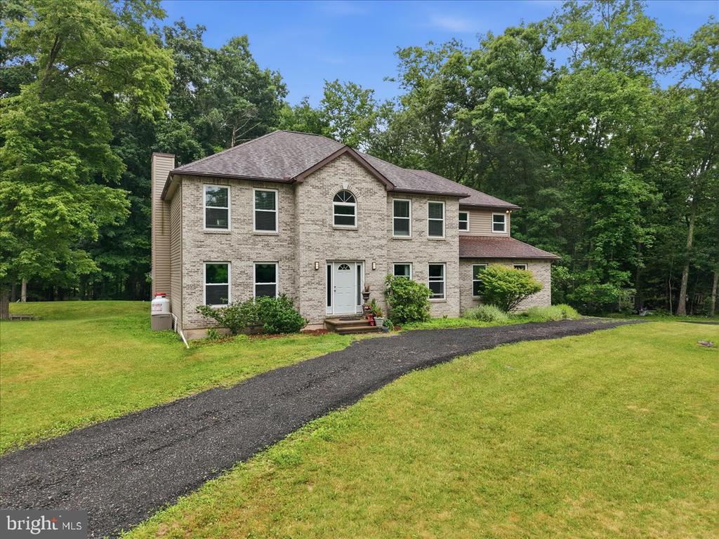 Kacey Conaty, Better Homes and Gardens RE; Wilkins and Associates, Realtor in Stroudsburg, PA (3)