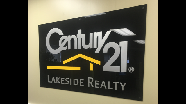 Tiffany Cappelli Century 21 Lakeside Realty in Youngstown, OH
