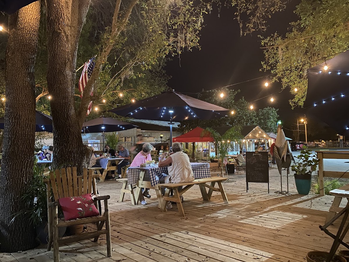 Front Porch Restaurant & Pie Shop in Dunnellon, FL (2)