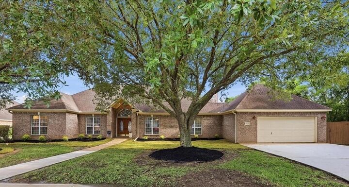 Laurie Kerns, Realtor in Lumberton, TX (2)