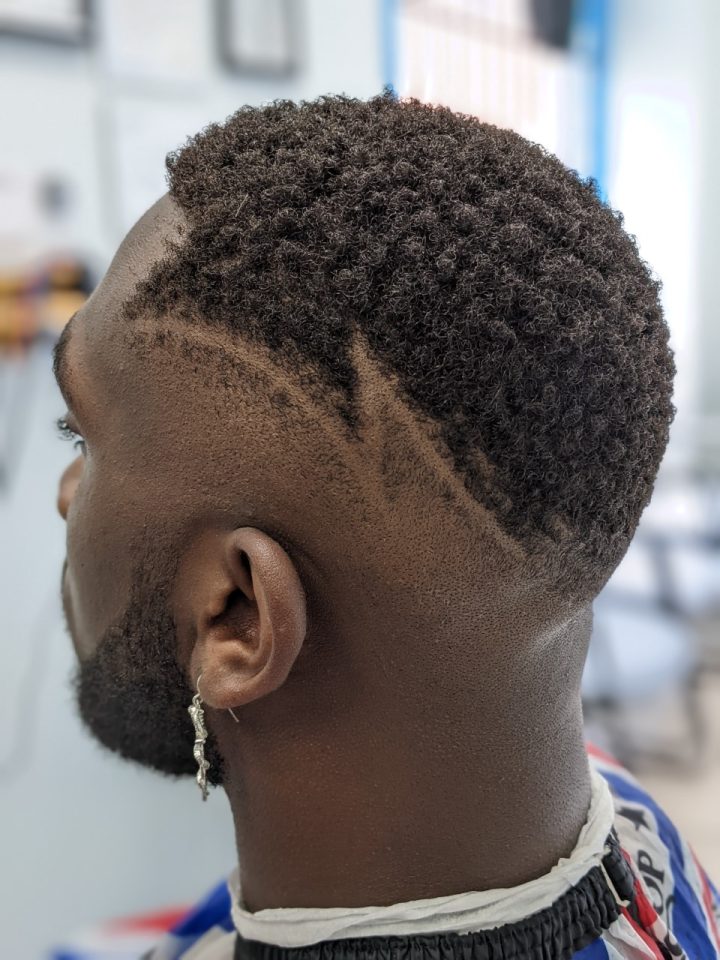 The Sharp Cut Barbershop in Windsor, MI (4)