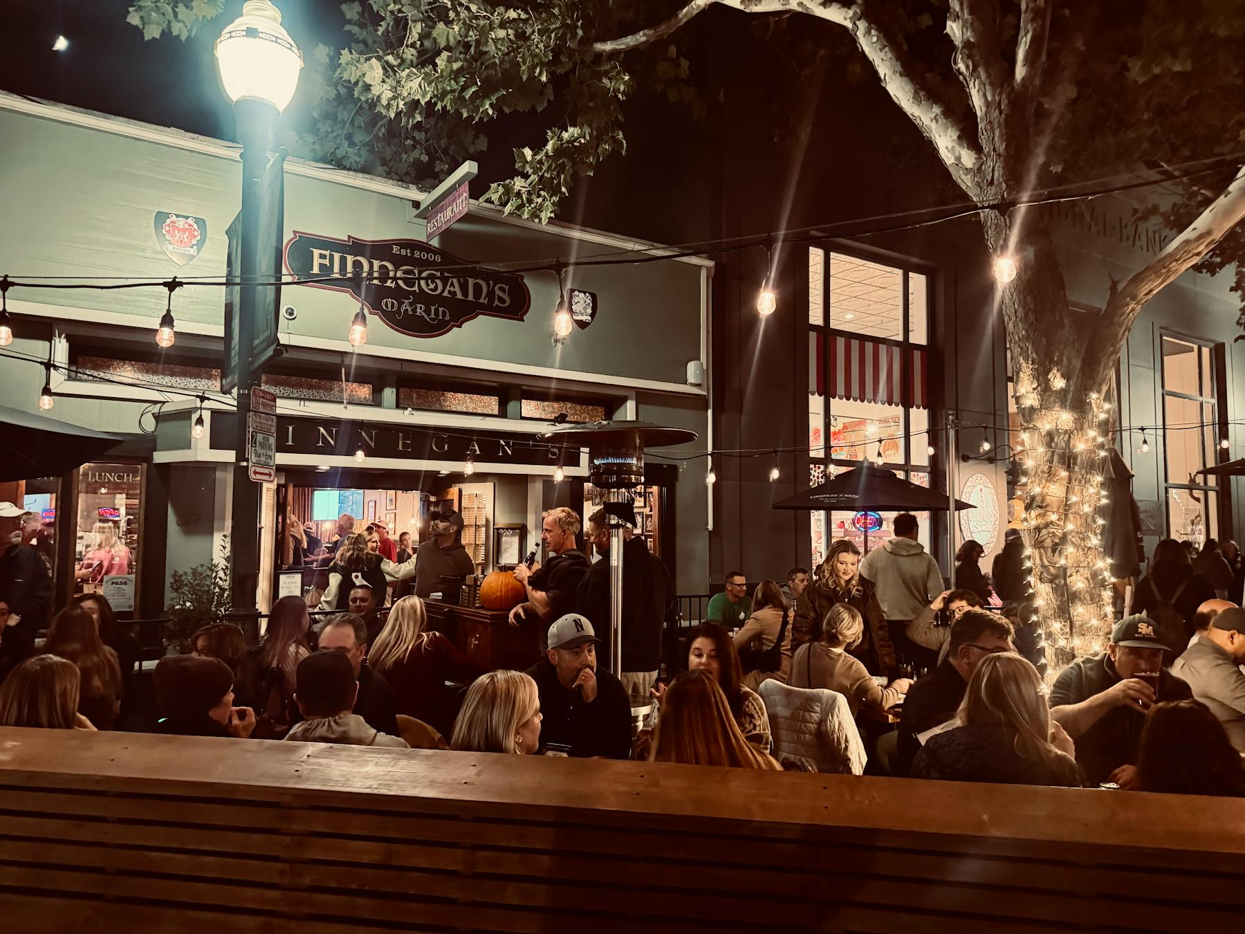 Finnegan's Marin Restaurant & Bar in Novato, CA (3)